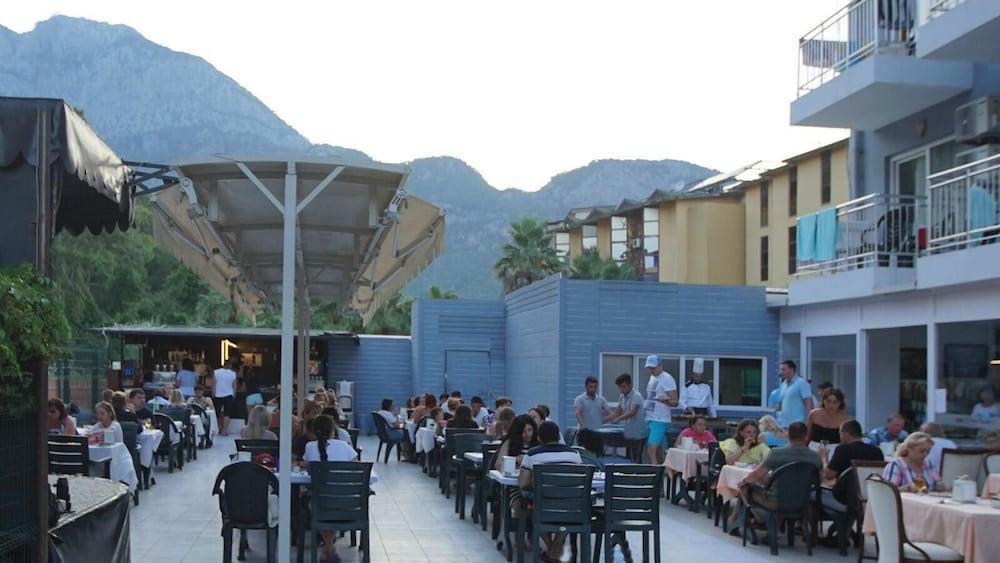 Monna Roza Beach Hotel Кемер Экстерьер фото
